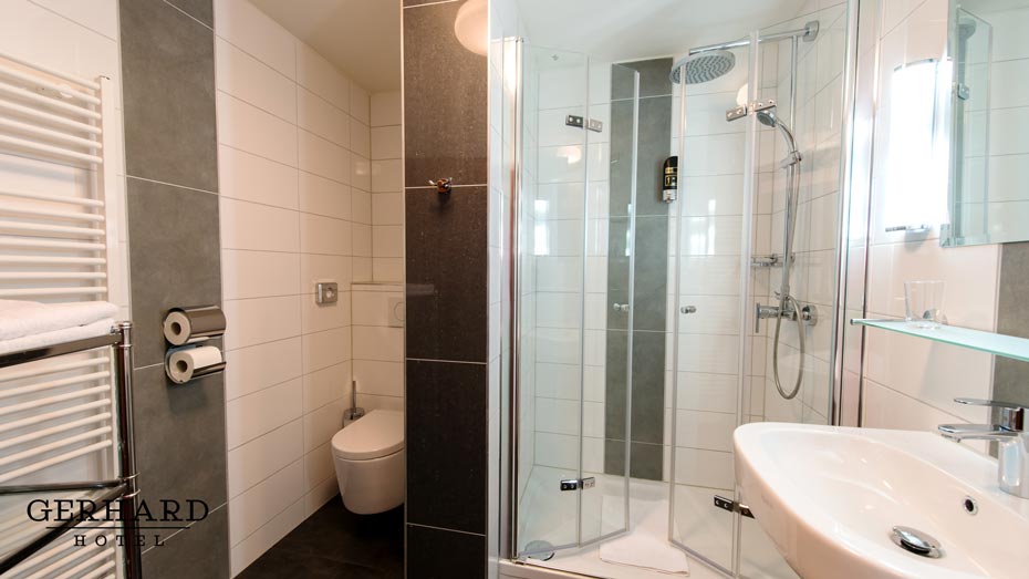 Badezimmer Hotel Gerhard Nürnberg Badezimmer